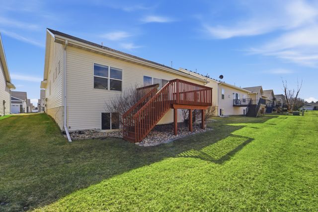 13007 Alpine Drive, Urbandale, IA 50323
