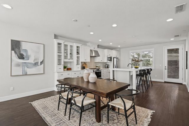 1006 Mint Chip Ln, Sacramento, CA 95814