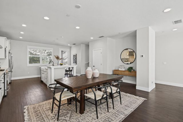 1006 Mint Chip Ln, Sacramento, CA 95814