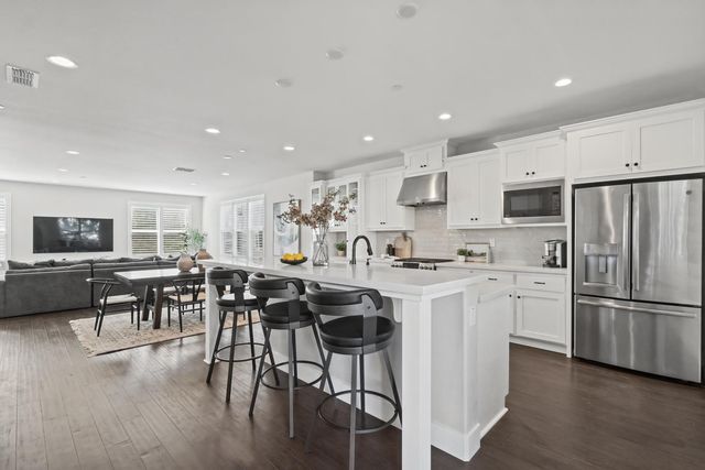 1006 Mint Chip Ln, Sacramento, CA 95814