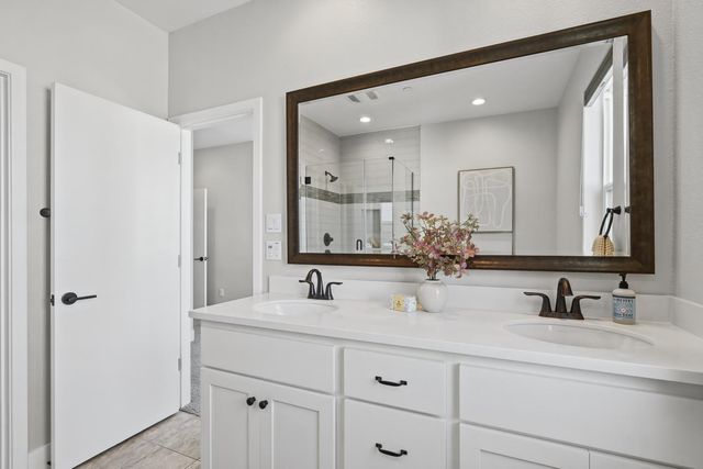 1006 Mint Chip Ln, Sacramento, CA 95814