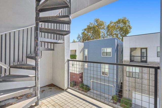 1006 Mint Chip Ln, Sacramento, CA 95814