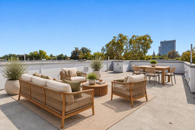 1006 Mint Chip Ln, Sacramento, CA 95814