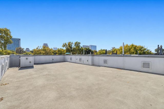 1006 Mint Chip Ln, Sacramento, CA 95814