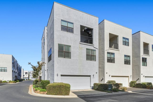 1006 Mint Chip Ln, Sacramento, CA 95814