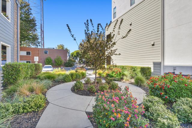 1006 Mint Chip Ln, Sacramento, CA 95814