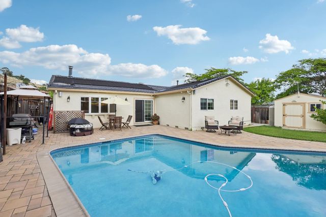 321 Via Loma, Morgan Hill, CA 95037