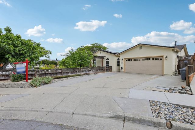 321 Via Loma, Morgan Hill, CA 95037