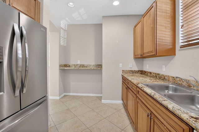 1418 W Wickham Circle B, Delray Beach, FL 33445