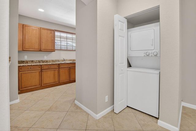 1418 W Wickham Circle B, Delray Beach, FL 33445