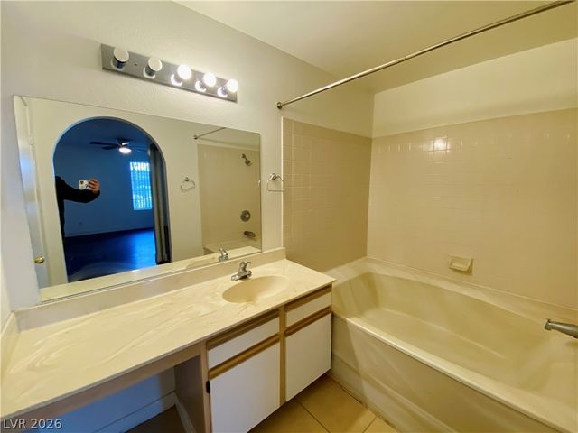 2200 South Fort Apache Road 1106, Las Vegas, NV 89117