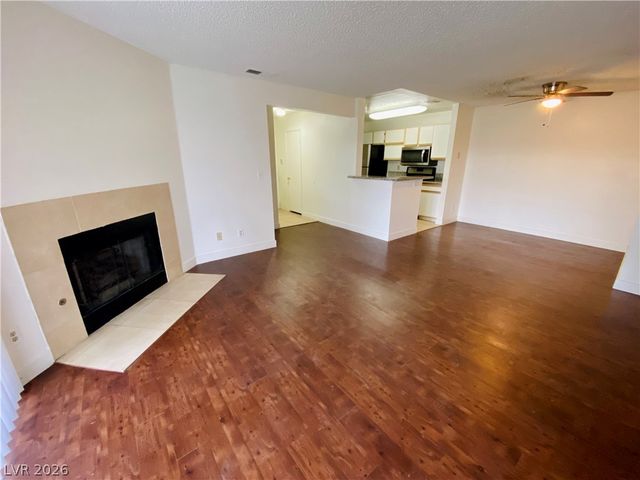 2200 South Fort Apache Road 1106, Las Vegas, NV 89117