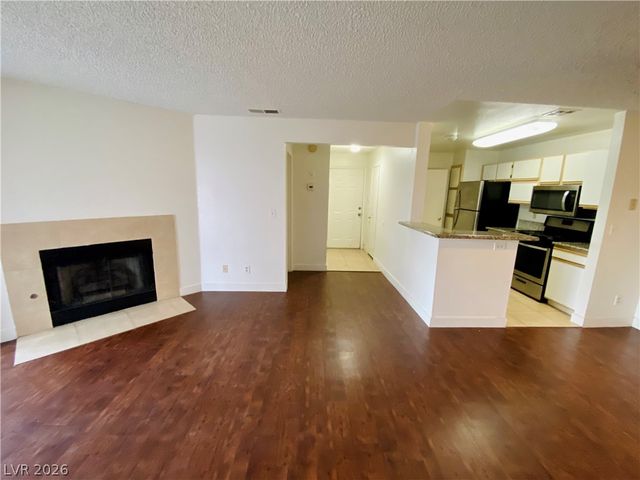 2200 South Fort Apache Road 1106, Las Vegas, NV 89117