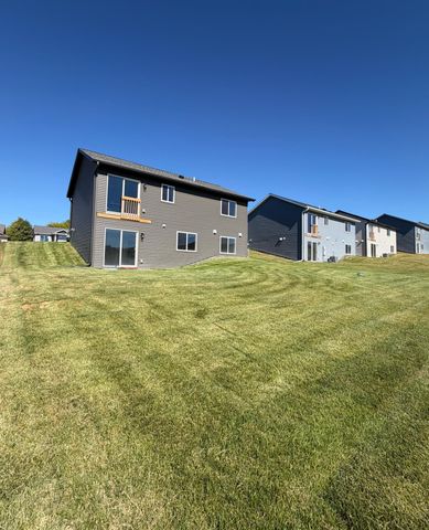 6222 Cody Place NW, Rochester, MN 55901