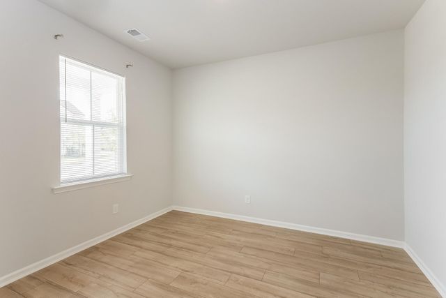 216 Red Bluff Street, Summerville, SC 29483