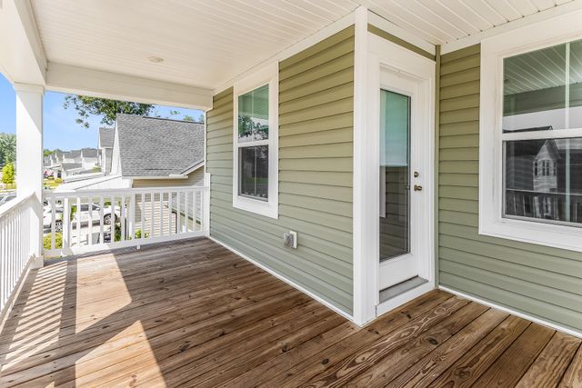216 Red Bluff Street, Summerville, SC 29483