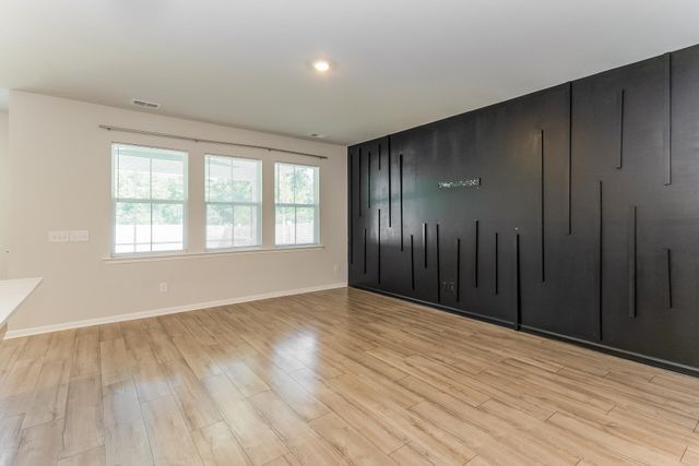 216 Red Bluff Street, Summerville, SC 29483