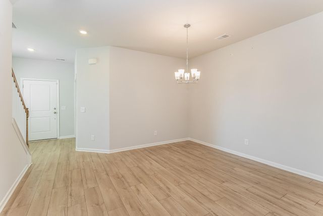 216 Red Bluff Street, Summerville, SC 29483