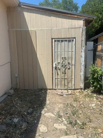 1130 W 16th St, Pueblo, CO 81003