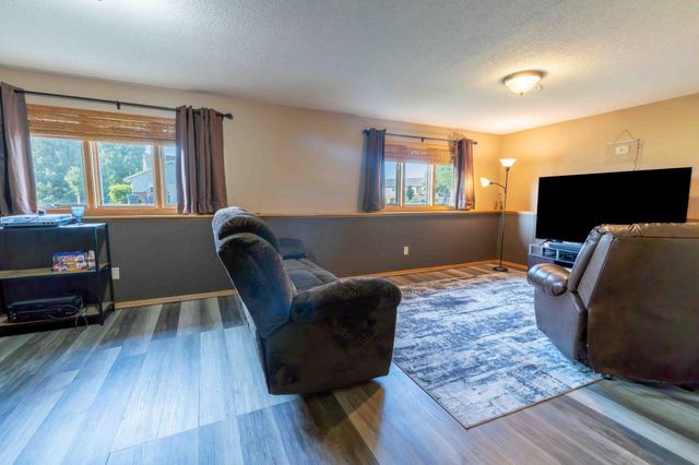 112 Parkside Street, Mankato, MN 56001
