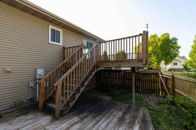 112 Parkside Street, Mankato, MN 56001