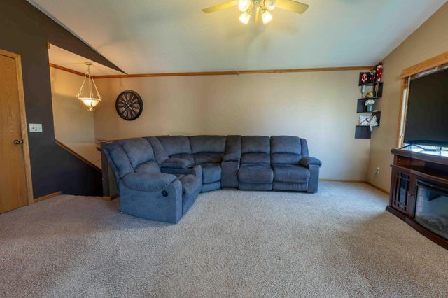 112 Parkside Street, Mankato, MN 56001