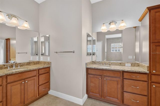 1586 LEMON LOOP, The Villages, FL 32163