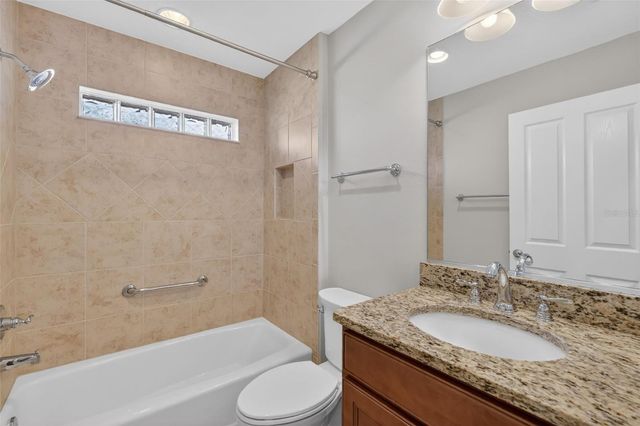 1586 LEMON LOOP, The Villages, FL 32163