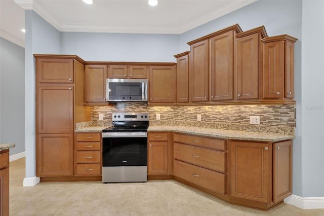 1586 LEMON LOOP, The Villages, FL 32163