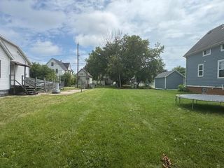 2448 N 16TH STREET, Milwaukee, WI 53206