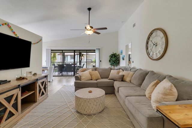1102 Wingfoot Drive C, Jupiter, FL 33458