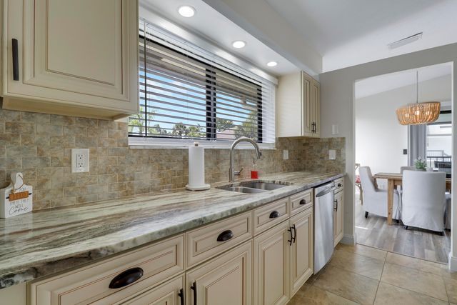 1102 Wingfoot Drive C, Jupiter, FL 33458