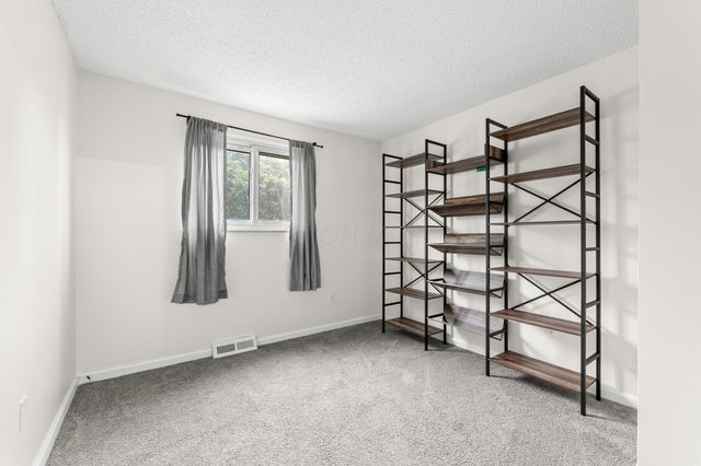 1301 Saffron Place, Galloway, OH 43119