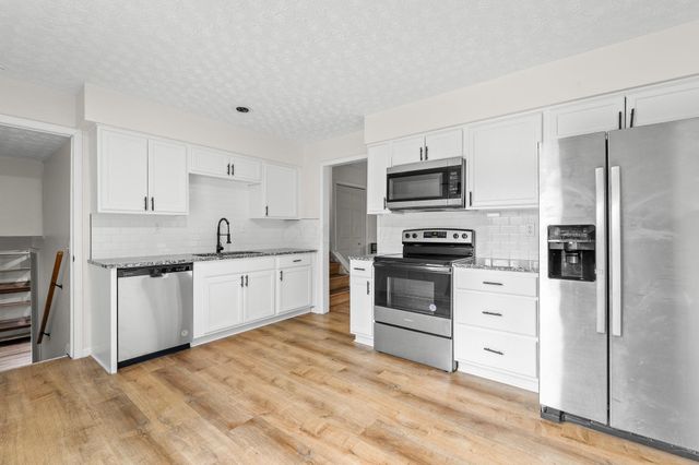 1301 Saffron Place, Galloway, OH 43119