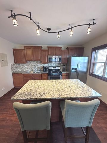 6416 S Central Avenue 2F, Chicago, IL 60638