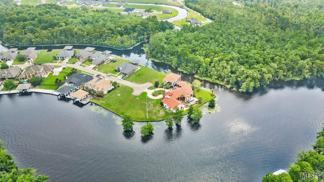 21441 Blue Marlin Dr, Livingston, LA 70462