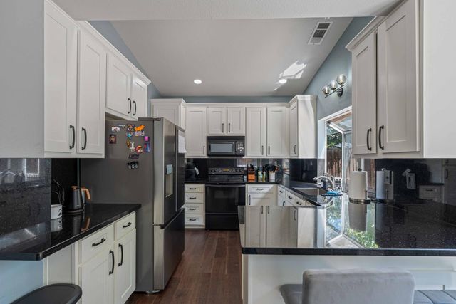 132 Henry Ct, Tracy, CA 95376