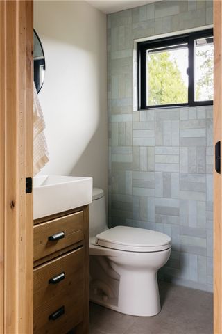 27522 Cedarwood, Lake Arrowhead, CA 92352