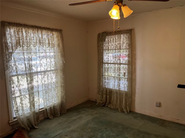 1005 Commerce Drive, Greenville, TX 75401