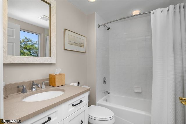 7225 Pelican Bay BLVD 302, Naples, FL 34108