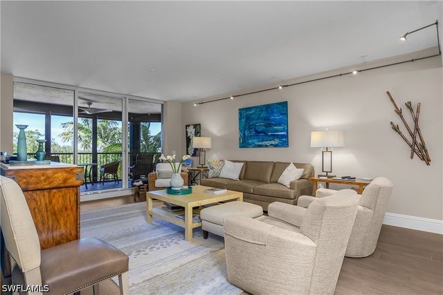 7225 Pelican Bay BLVD 302, Naples, FL 34108