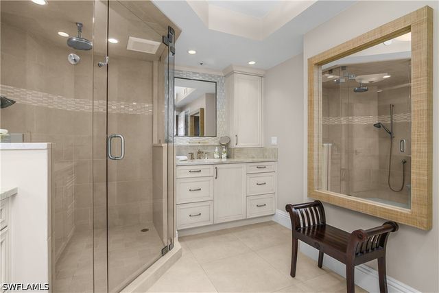 7225 Pelican Bay BLVD 302, Naples, FL 34108