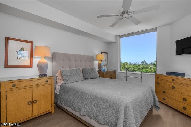 7225 Pelican Bay BLVD 302, Naples, FL 34108