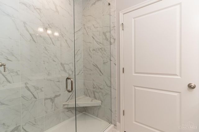 2465 Bartram Lane, Harrison, OH 45030