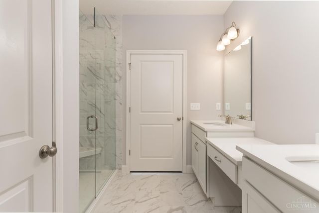 2465 Bartram Lane, Harrison, OH 45030