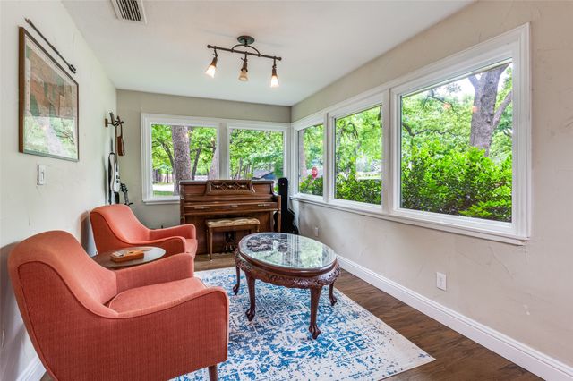 1602 Glen Valley Drive, Irving, TX 75061