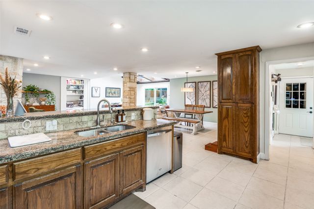 1602 Glen Valley Drive, Irving, TX 75061