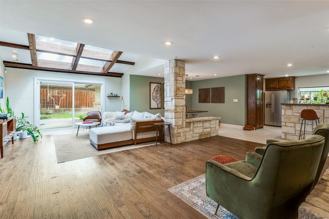 1602 Glen Valley Drive, Irving, TX 75061