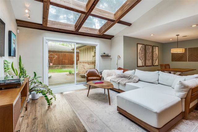 1602 Glen Valley Drive, Irving, TX 75061