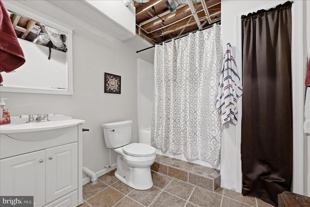 18438 BEAZLEY LN, Milford, VA 22514